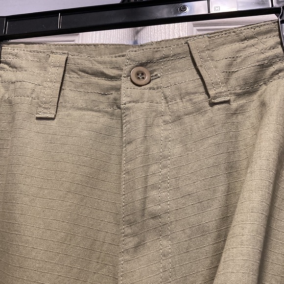 Men's Lightweight Olive Cargo Shorts Buttoned Multiple Pockets - Sz 32* - Picture 8 of 11